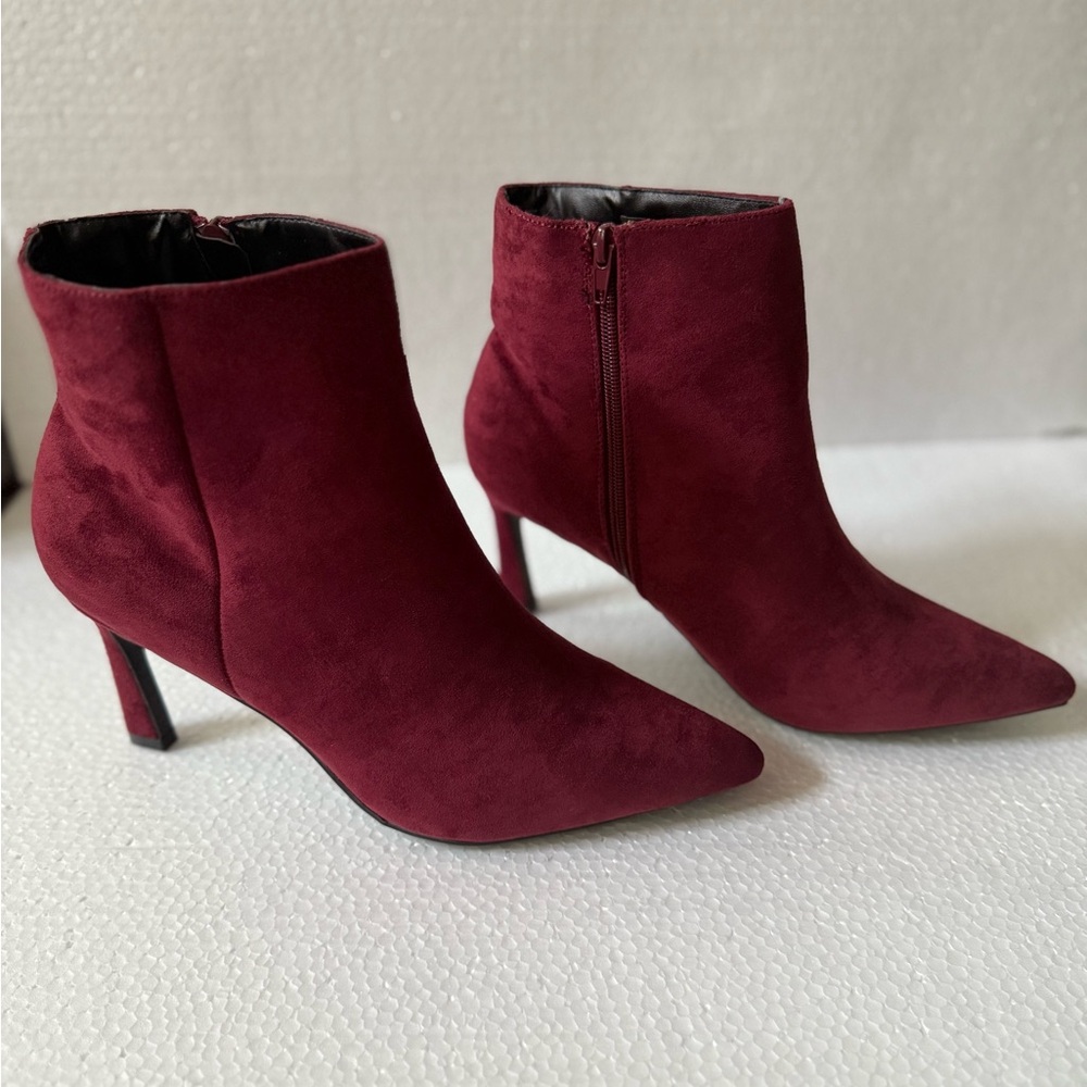 Elegant Burgundy Ankle Boots